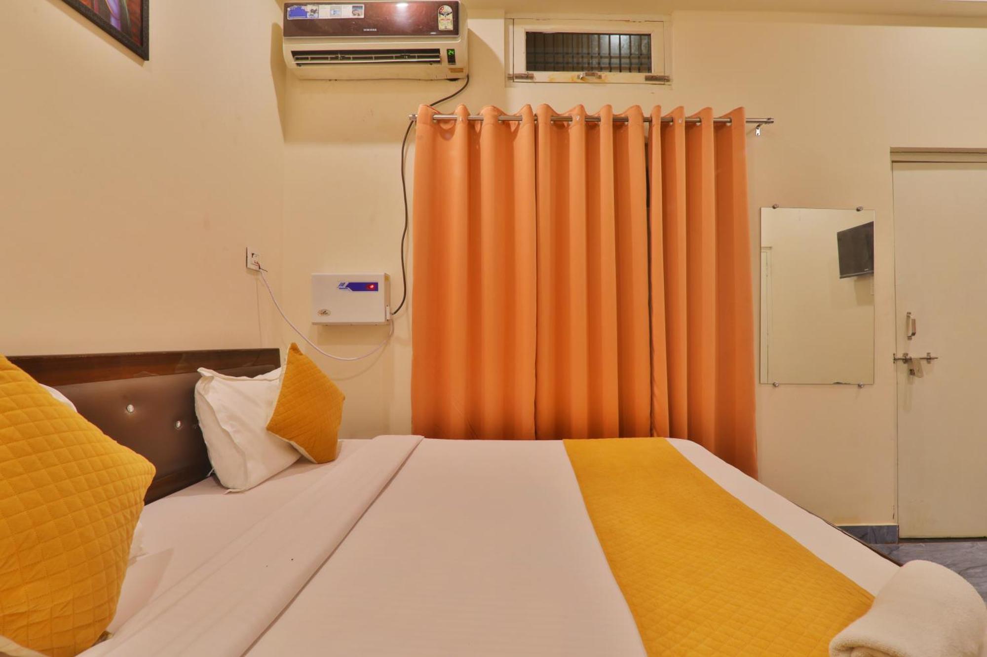 Hotel Ramayan Inn Free Pickup From Ayodhya Dham Junction ภายนอก รูปภาพ