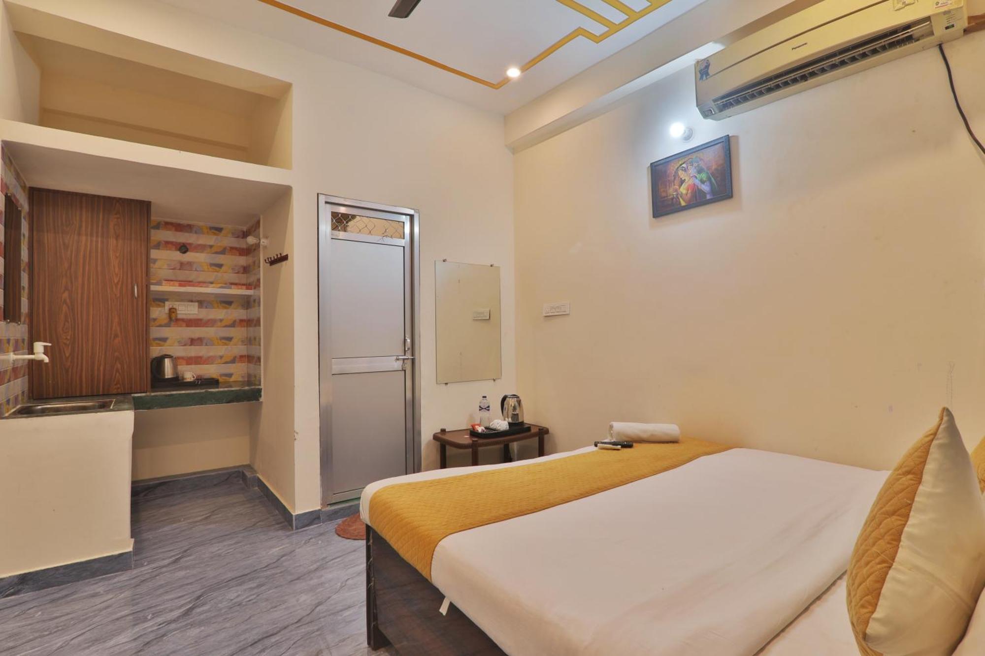 Hotel Ramayan Inn Free Pickup From Ayodhya Dham Junction ภายนอก รูปภาพ